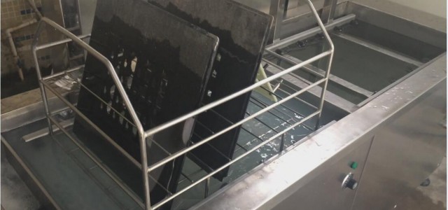 SMT焊接載具治具如何清洗，使用什么清洗劑比較合適？