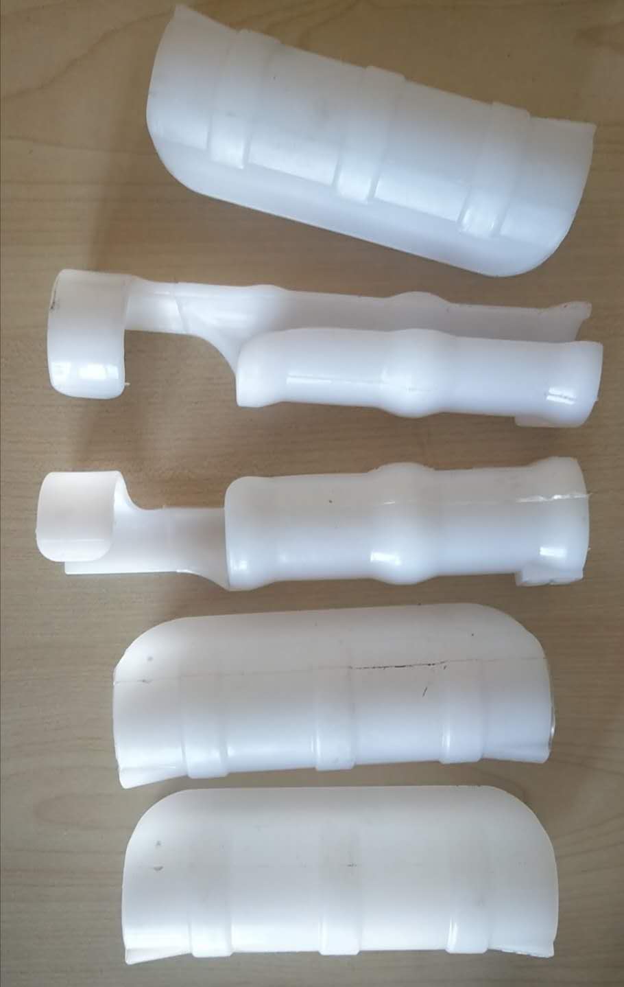 壓膜卡溫室大棚護(hù)套防風(fēng)膜卡廠家直銷質(zhì)優(yōu)價廉品質(zhì)保證